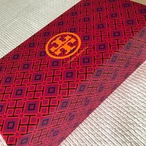 Tory Burch box (empty)